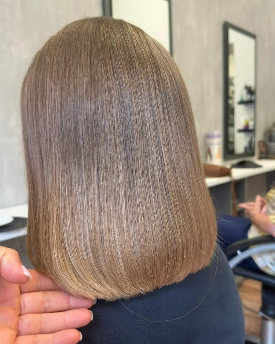 Long Bob, glatt geföhnt – Ergebnis aus dem Salon Comhair in Düsseldorf-Bilk