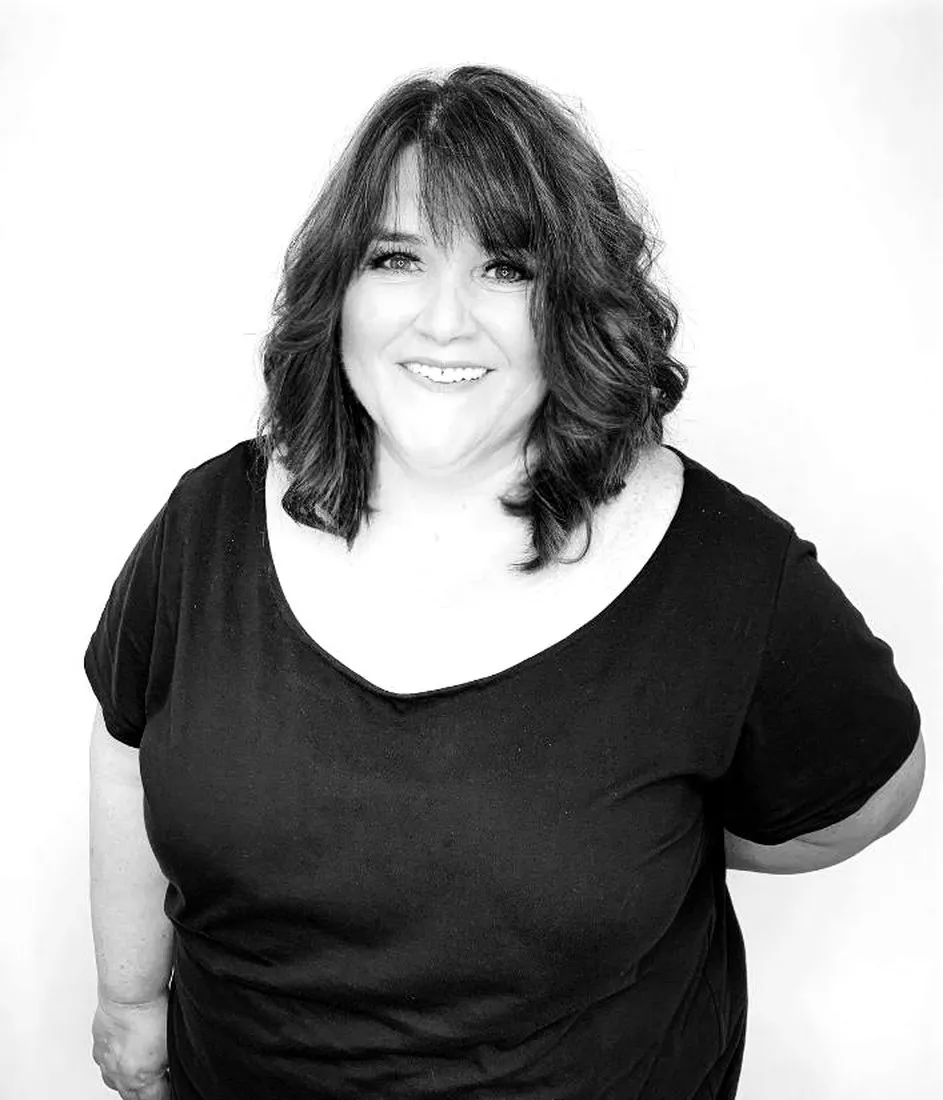 Melanie, Friseurin bei Comhair in Düsseldorf-Bilk